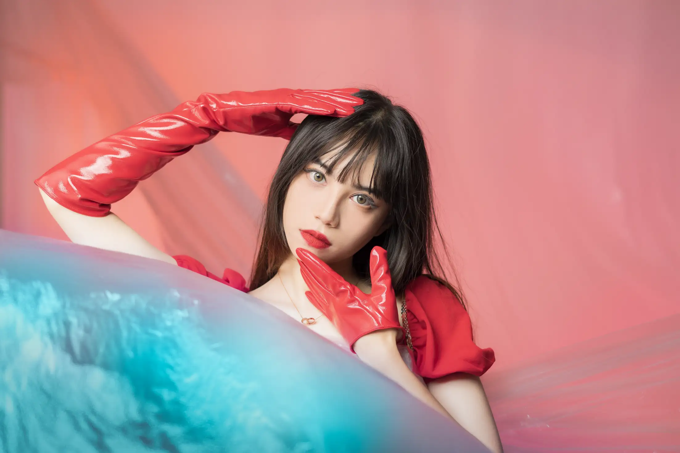 [艺图语] 2022.05.21 Vol.0946 – 会跳舞的红手套 贰加六#[26P]-24