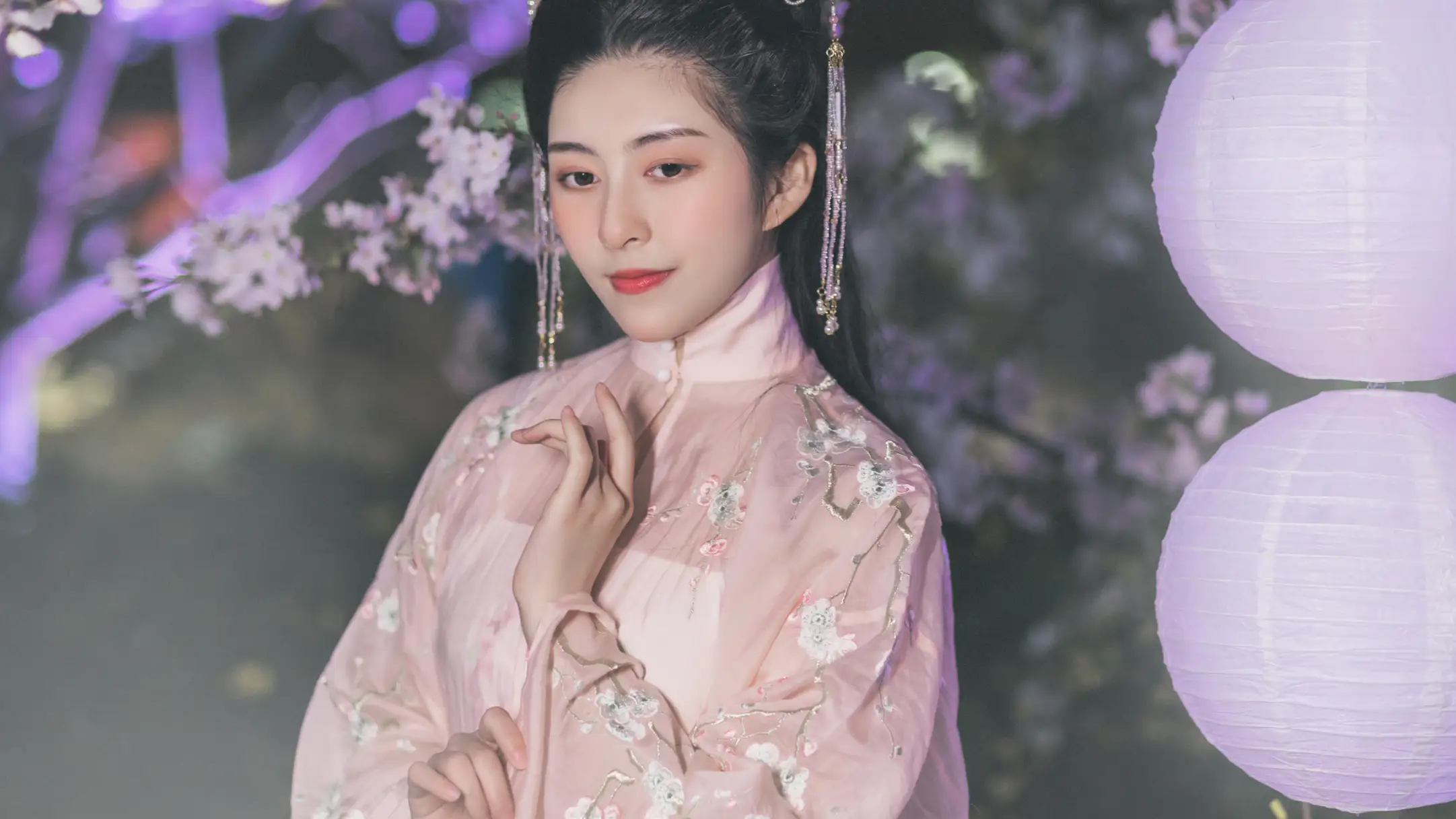 [艺图语] 2022.08.02 Vol.1607 – 夜樱 秘制大何酱#[25P]-9