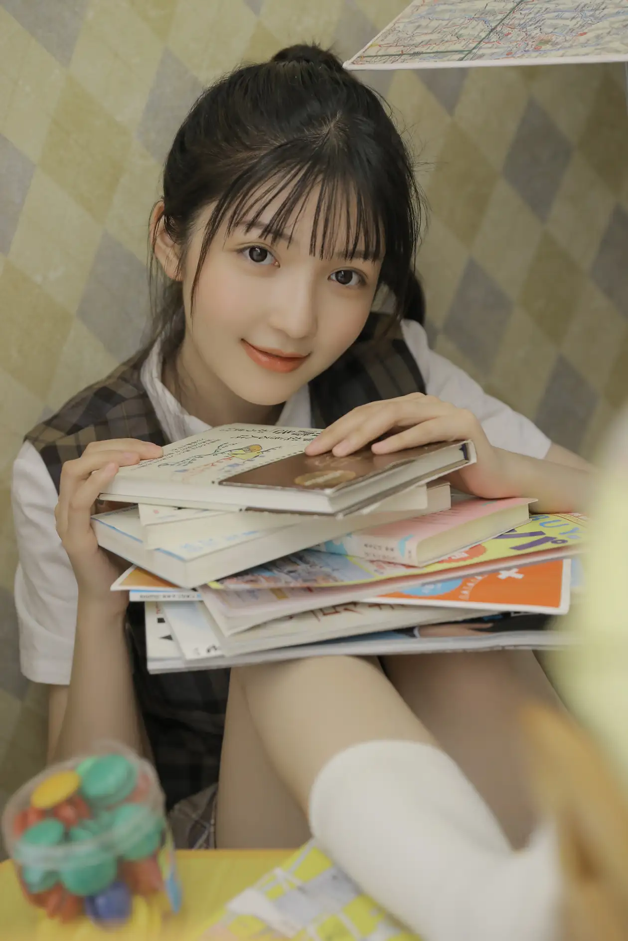 [艺图语] 2022.06.29 Vol.1320 – 高校女生 金迪-Vivian#[22P]-1