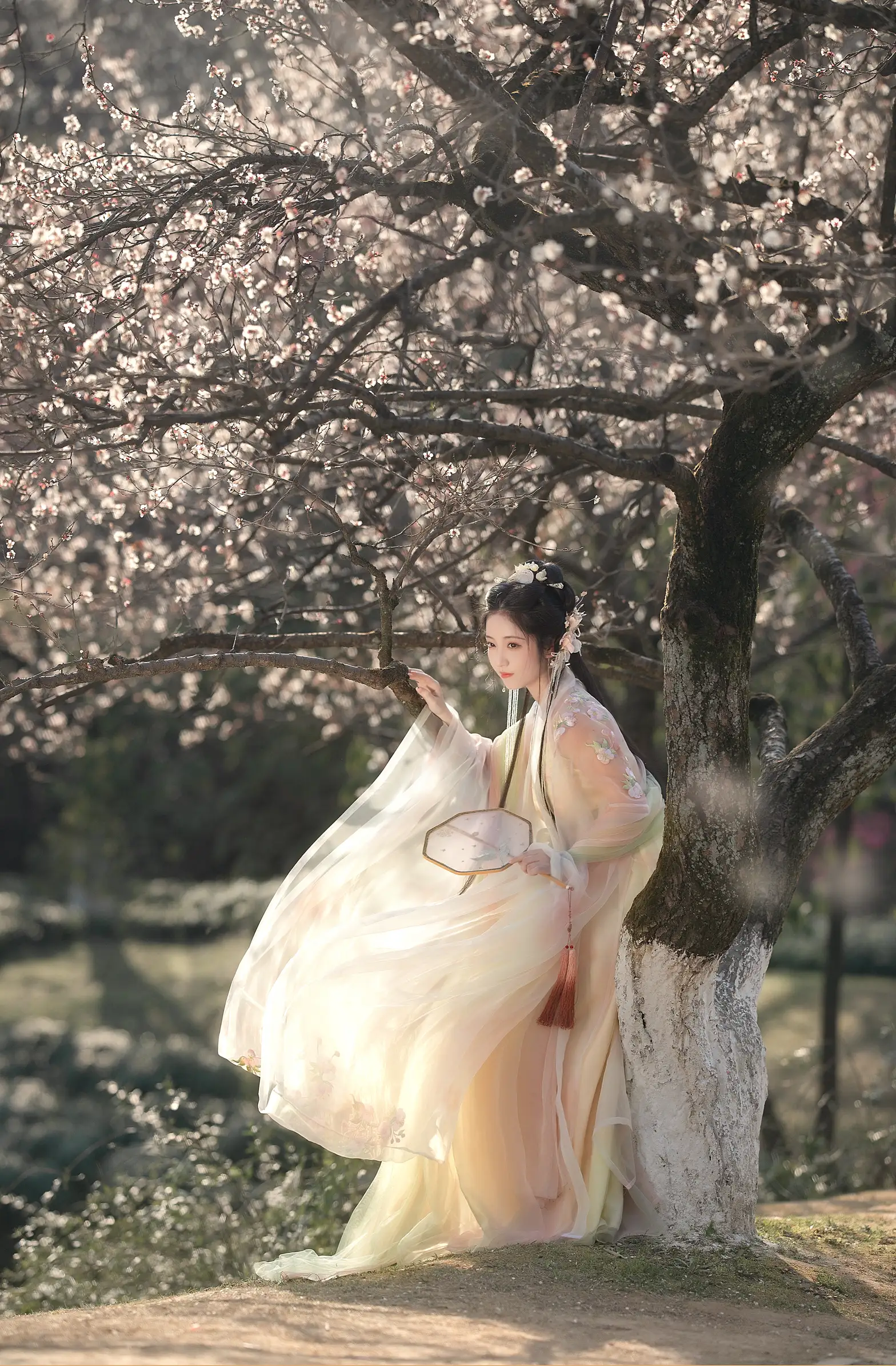 [艺图语] 2022.06.04 Vol.1075 – 暗香 小温暖想要个大太阳#[22P]-6