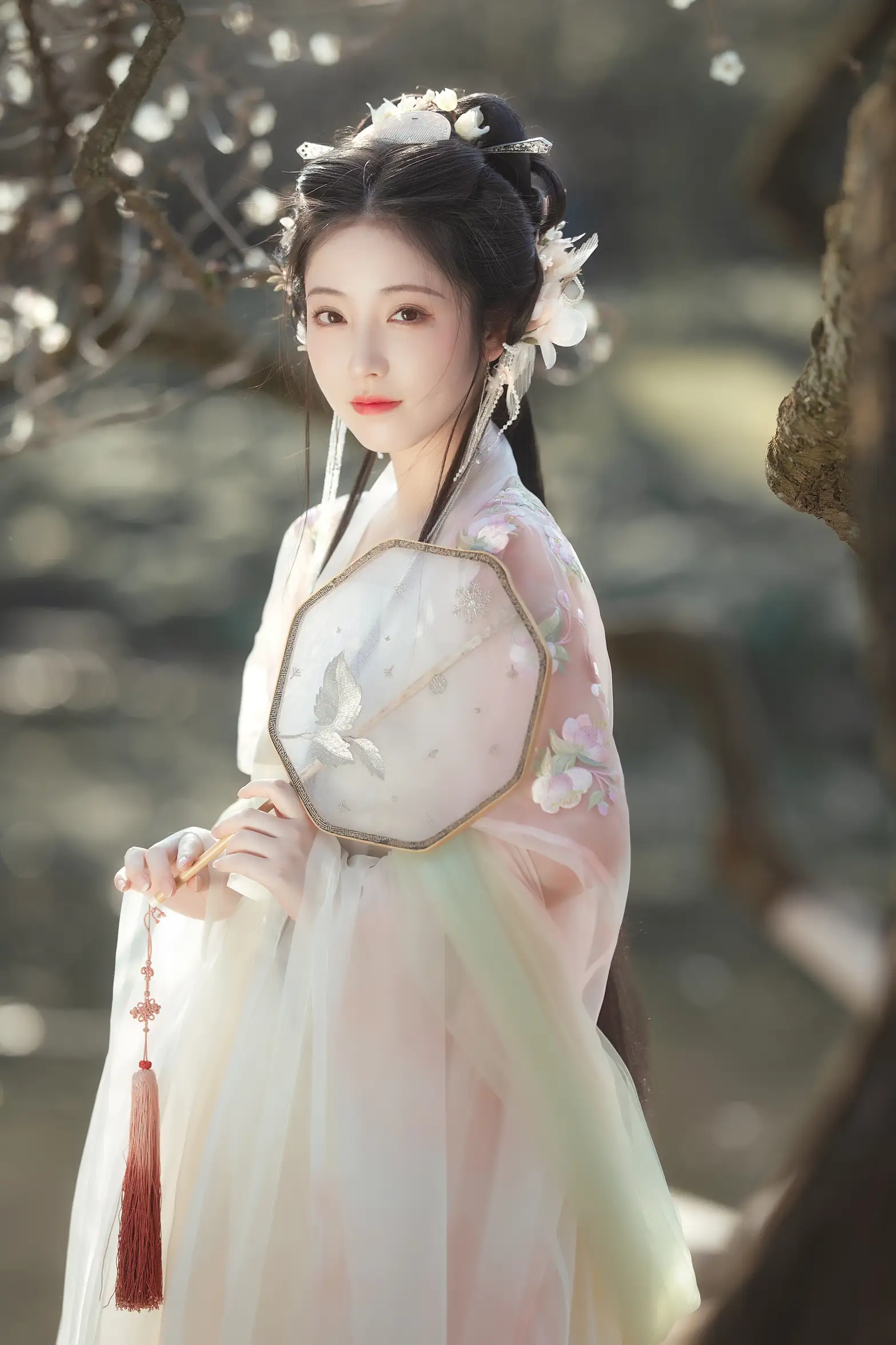 [艺图语] 2022.06.04 Vol.1075 – 暗香 小温暖想要个大太阳#[22P]-10