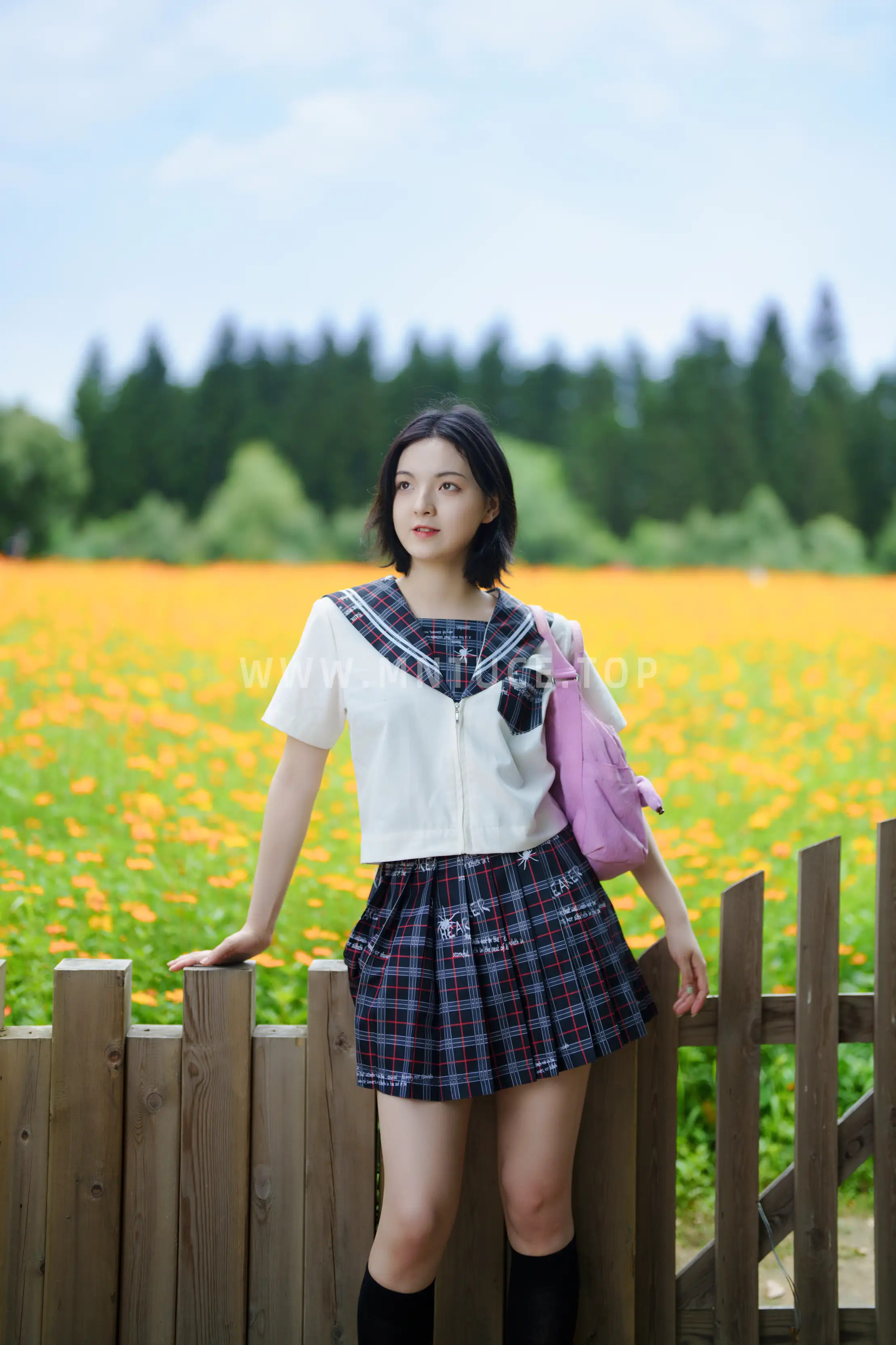 [艺图语] 2021.11.12 Vol.441 – 花田里的JK少女 dudu#[51P]-9