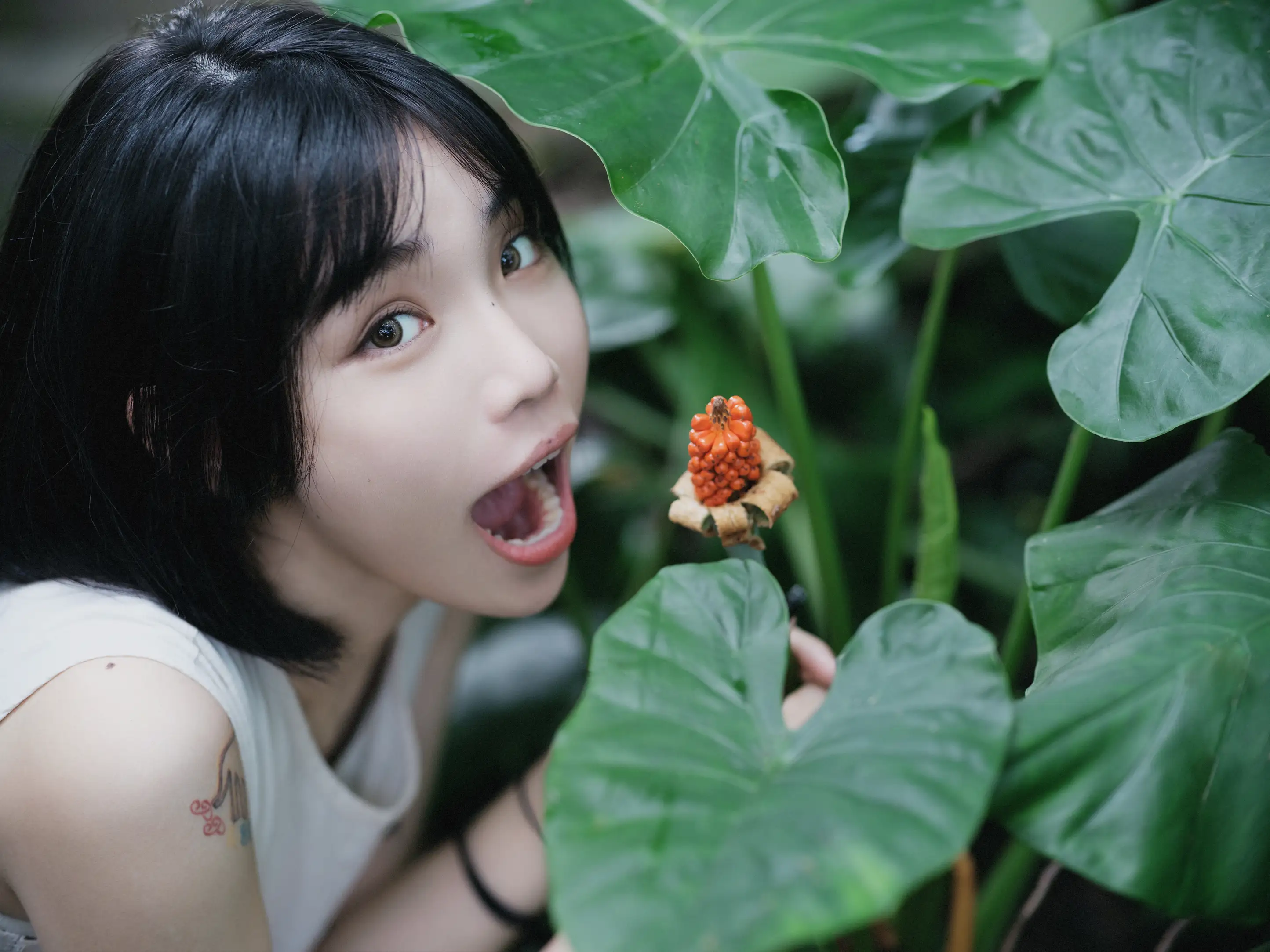 [艺图语] 2022.08.09 Vol.1659 – 爱笑的眼睛 PP#[60P]-2