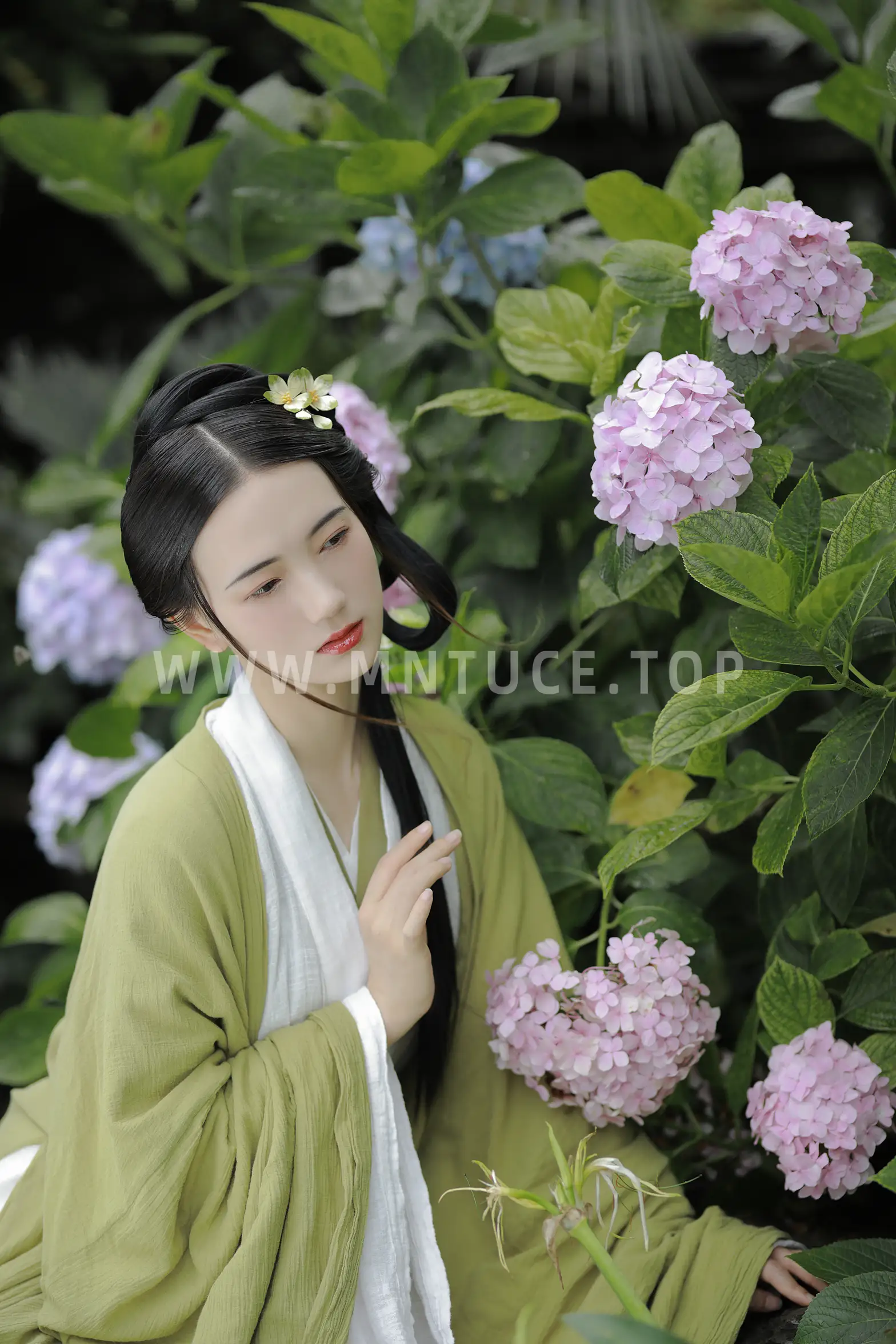 [艺图语] 2022.08.01 Vol.1595 – 碧玉 Z#[27P]-8