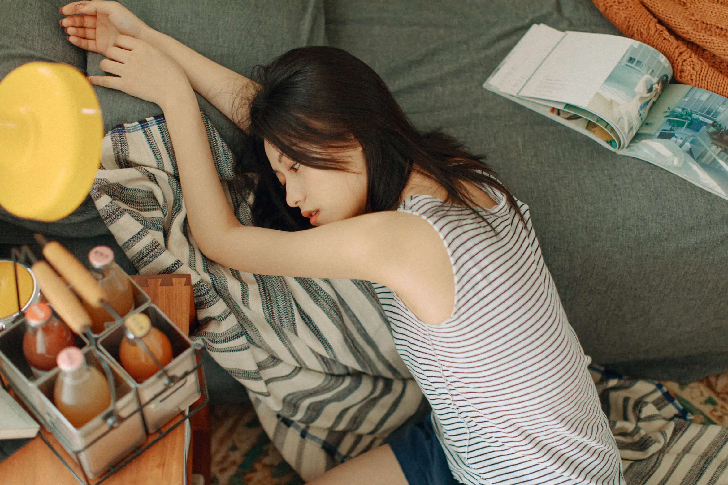 [艺图语] 2022.06.01 Vol.1050 – 寝居女子写真集 九月#[34P]-8