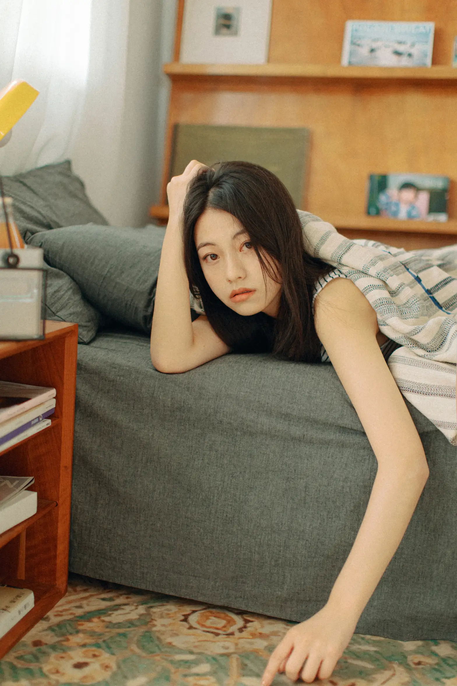 [艺图语] 2022.06.01 Vol.1050 – 寝居女子写真集 九月#[34P]-10
