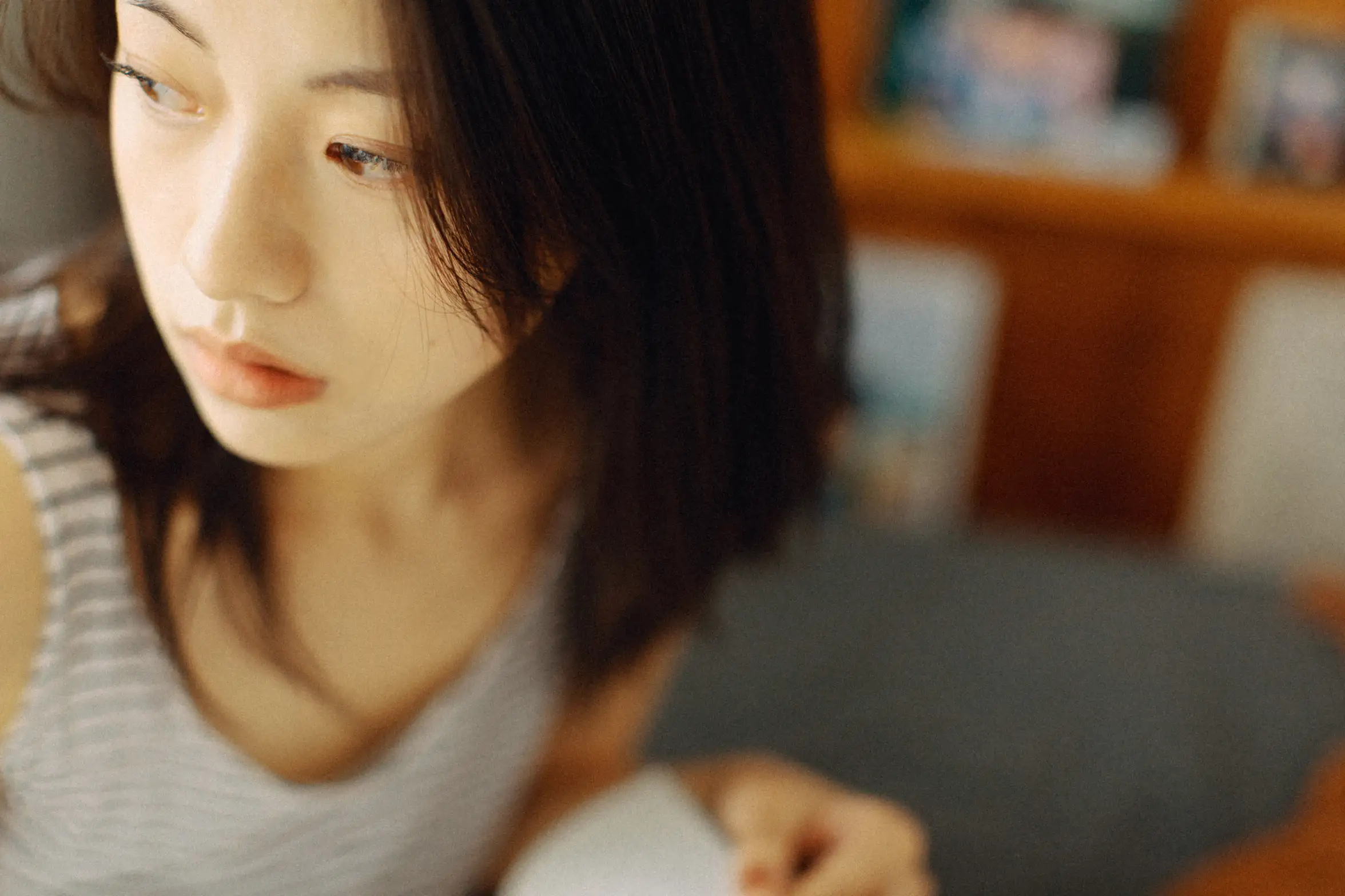 [艺图语] 2022.06.01 Vol.1050 – 寝居女子写真集 九月#[34P]-4