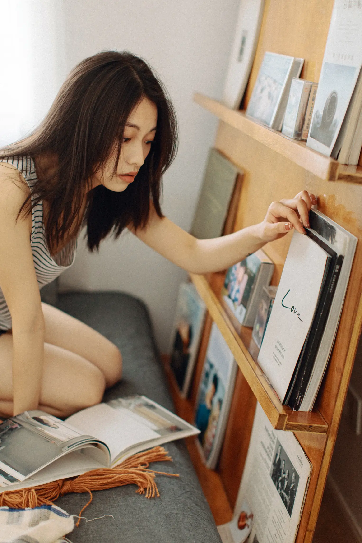 [艺图语] 2022.06.01 Vol.1050 – 寝居女子写真集 九月#[34P]-9