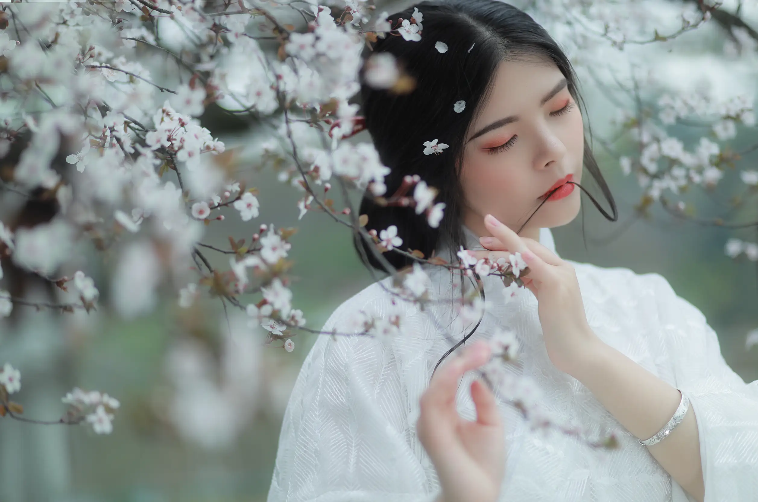 [艺图语] 2021.12.31 Vol.564 – 杏花雨 晚晚#[21P]-1