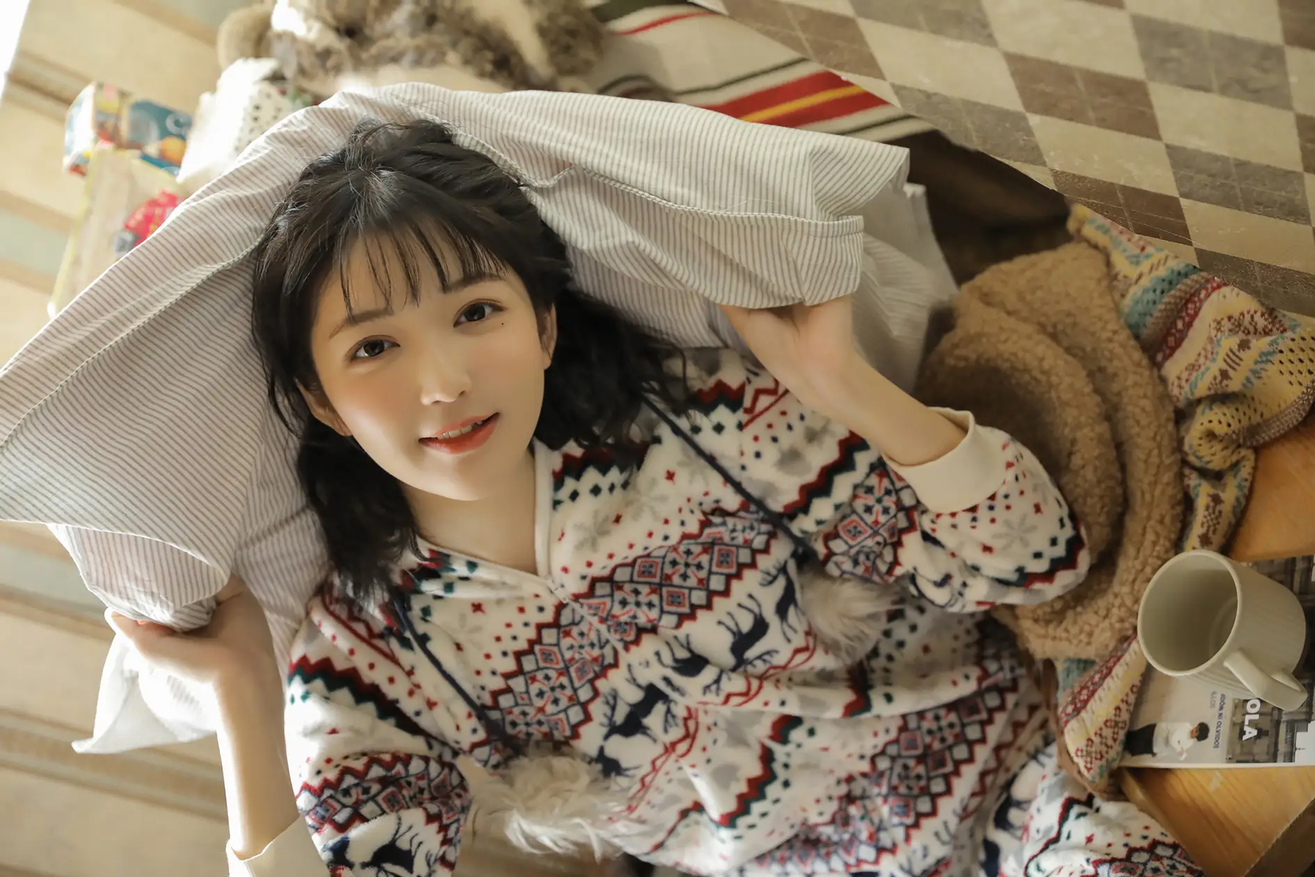 [艺图语] 2022.07.14 Vol.1476 – 温柔且乖 金迪-Vivian#[22P]-10