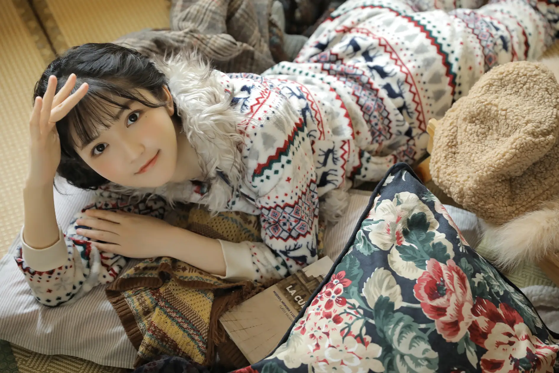 [艺图语] 2022.07.14 Vol.1476 – 温柔且乖 金迪-Vivian#[22P]-10