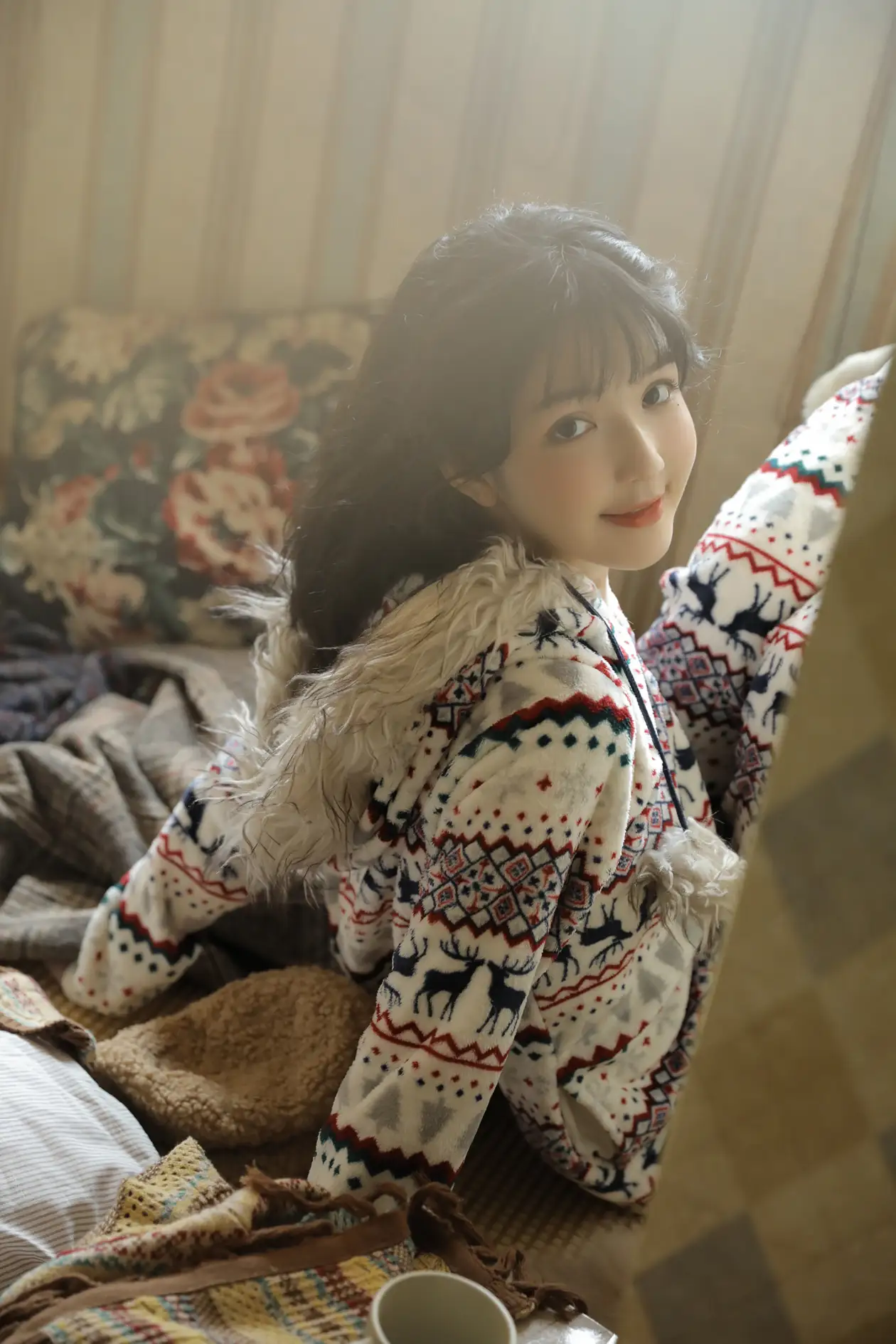 [艺图语] 2022.07.14 Vol.1476 – 温柔且乖 金迪-Vivian#[22P]-7