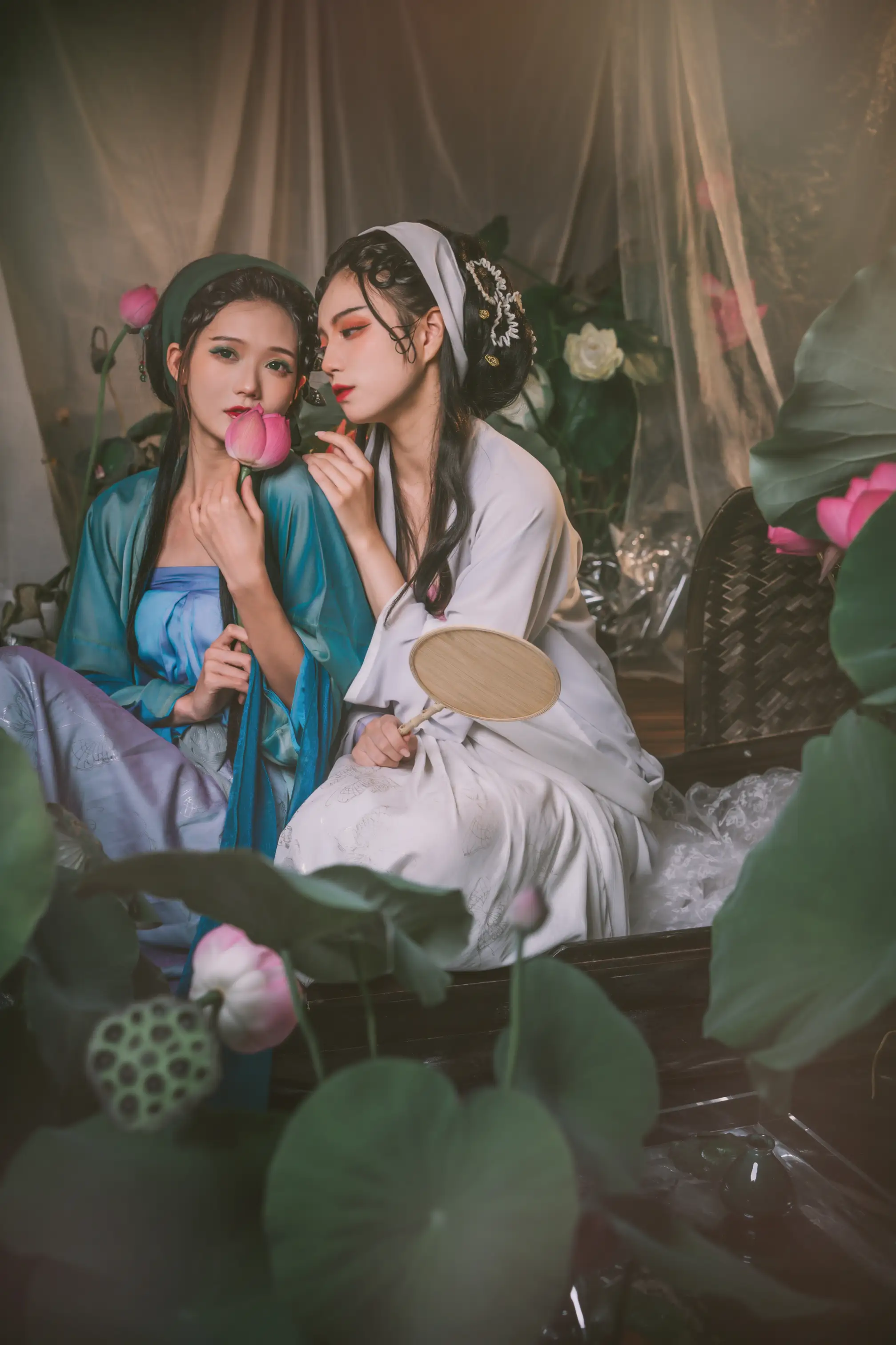 [YITUYU] 2022.09.09 Vol.1907 – Green Snake White Snake Rabbit ZZZ does not eat carrot & 贰 贰 贰#[32P]-1