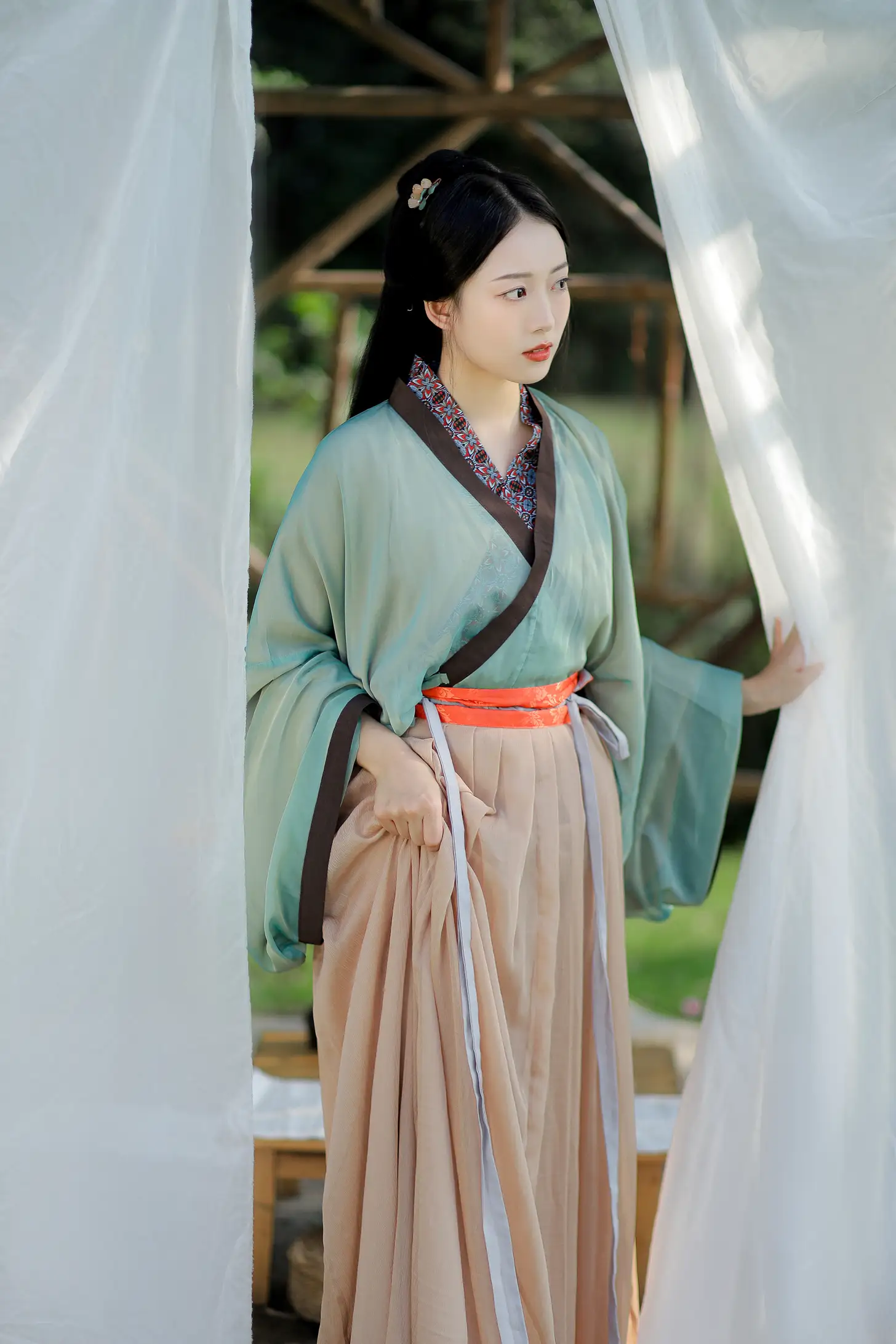[艺图语] 2022.02.01 Vol.735 – 人间四月天 芯轶#[24P]-1