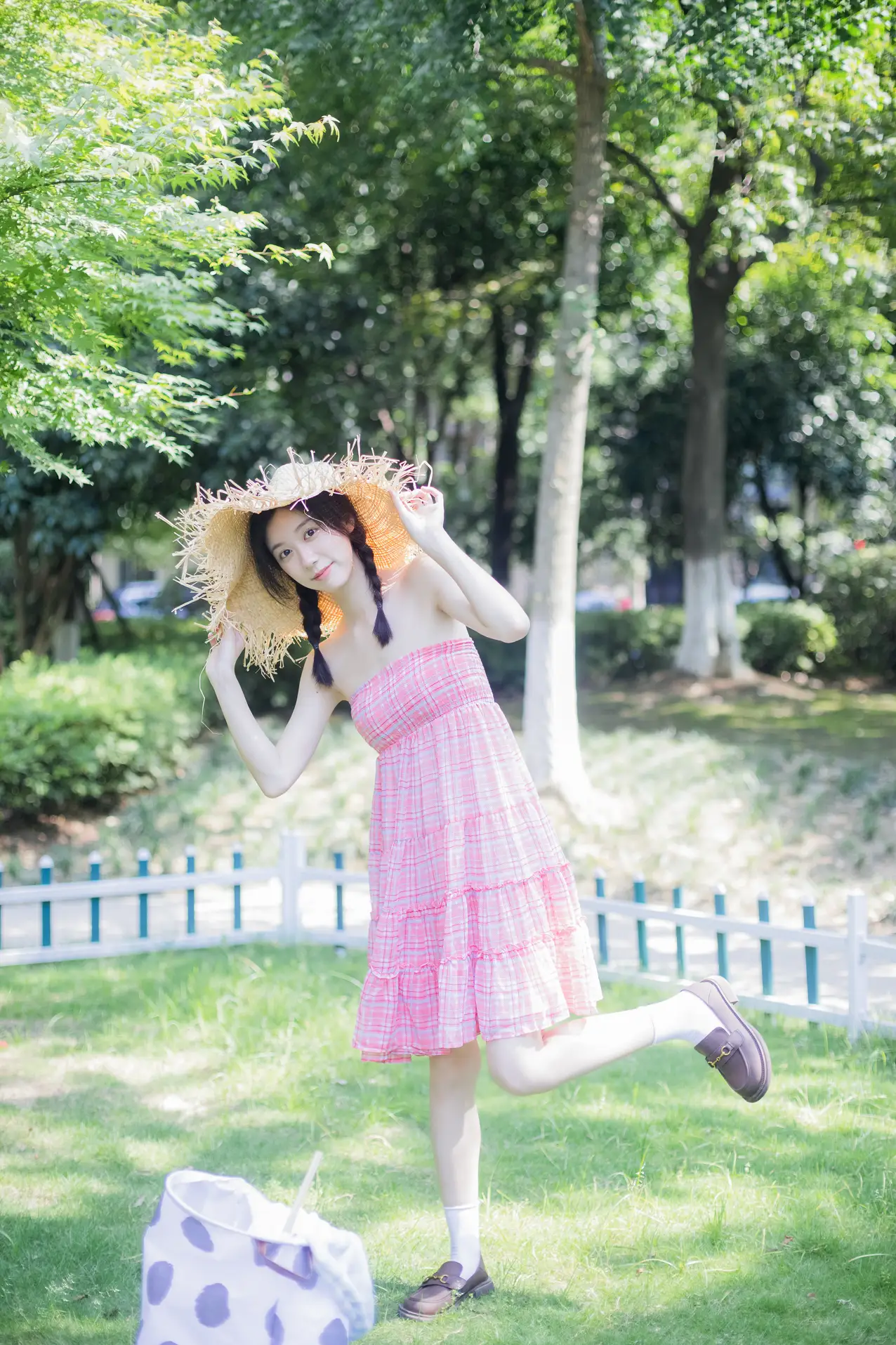 [艺图语] 2022.07.19 Vol.1520 – 今日天气晴 饲猫少女 饲猫少女-#[42P]-10