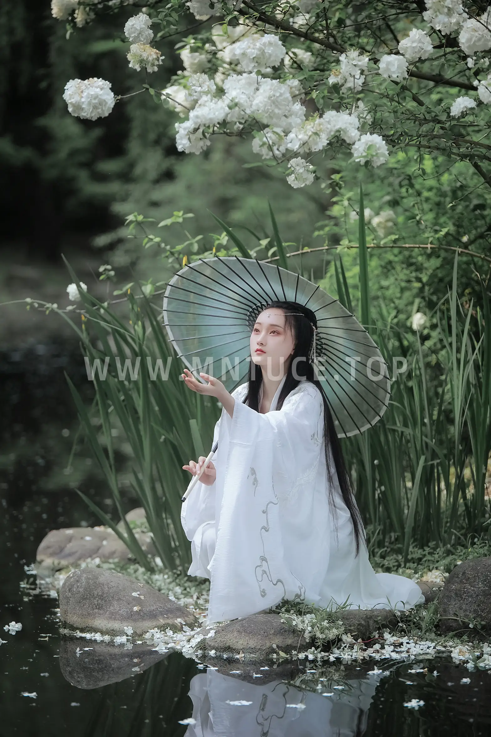 [艺图语] 2022.06.15 Vol.1187 – 琼花并貌 云之是小狐狸吖#[22P]-14