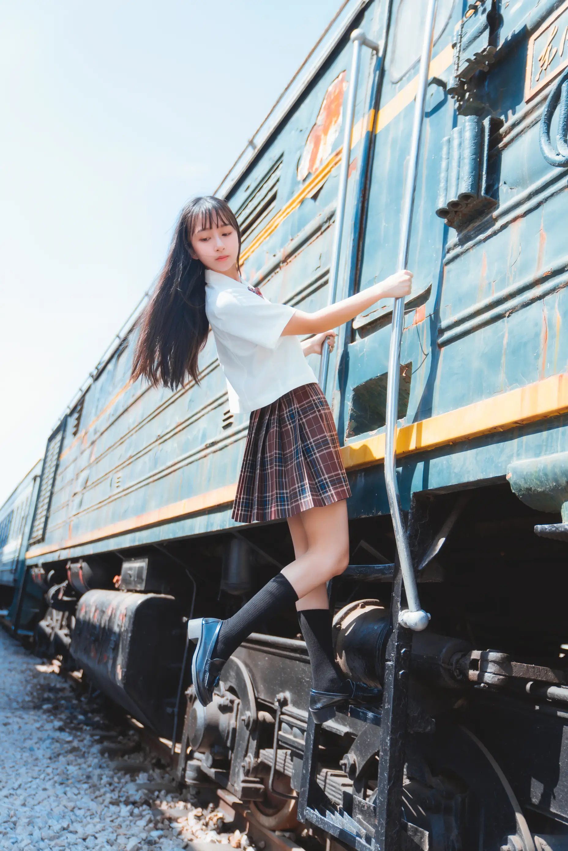 [艺图语] 2022.05.21 Vol.0949 – 青春列车 鲁鲁羽落子#[32P]-5