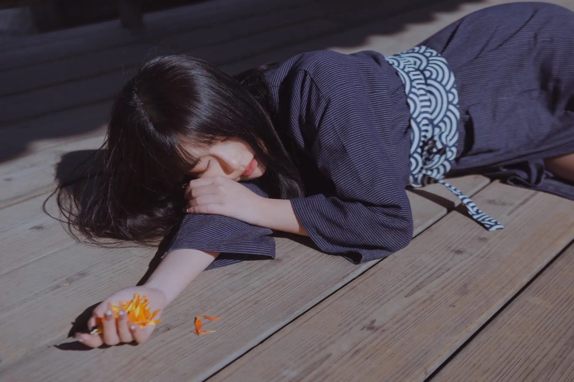 [YITUYU] 2021.08.13 Vol.124 – The silence of the mountain house AZ#[33P]-4