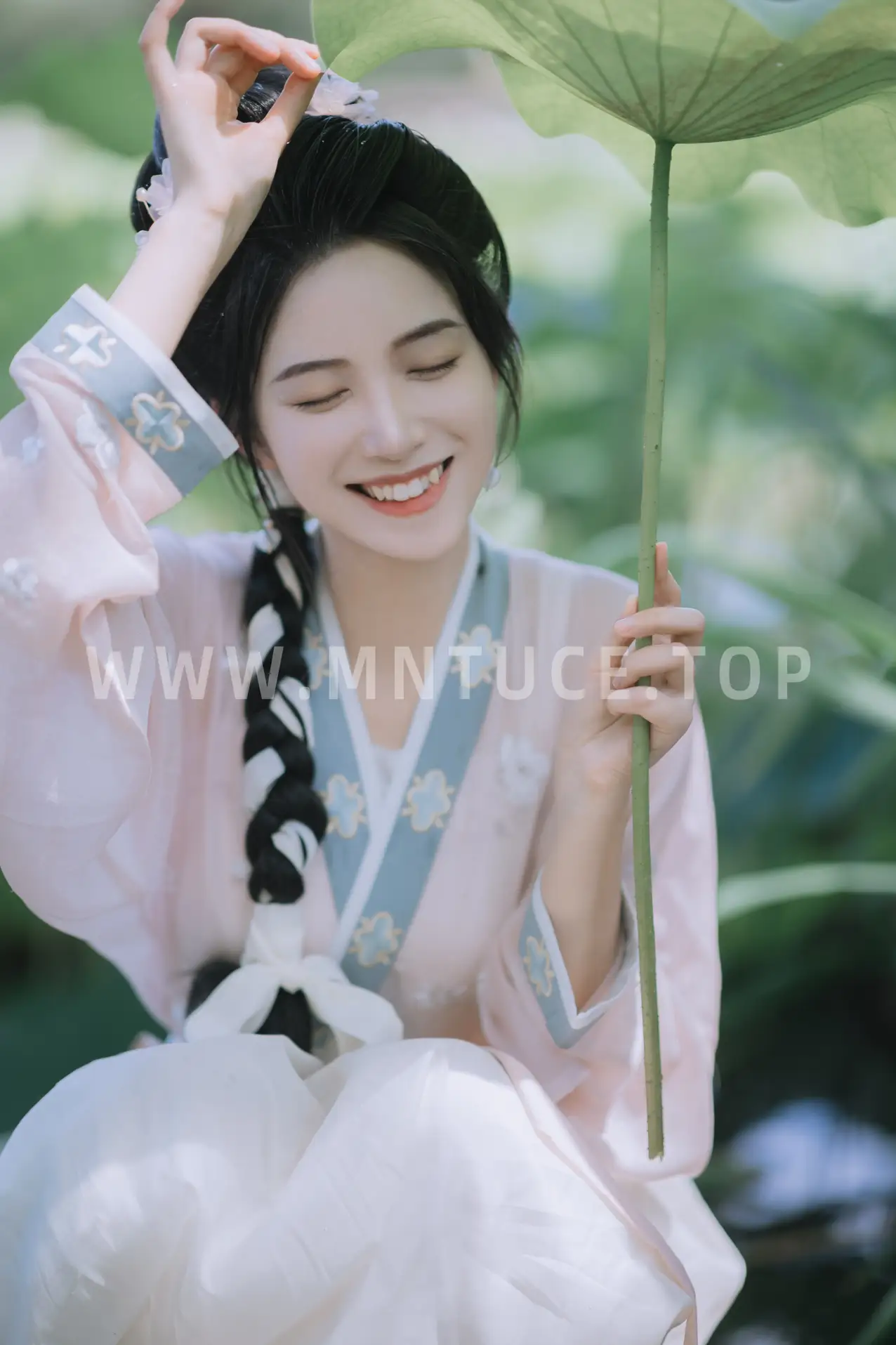 [艺图语] 2022.08.13 Vol.1698 – 赵盼儿 一只阿梦崽#[45P]-18
