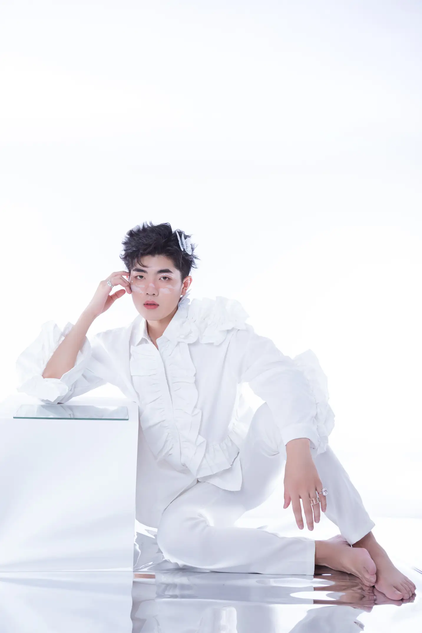 [艺图语] 2022.07.09 Vol.1422 – 白色蝴蝶 陈川儿Andrew#[23P]-1