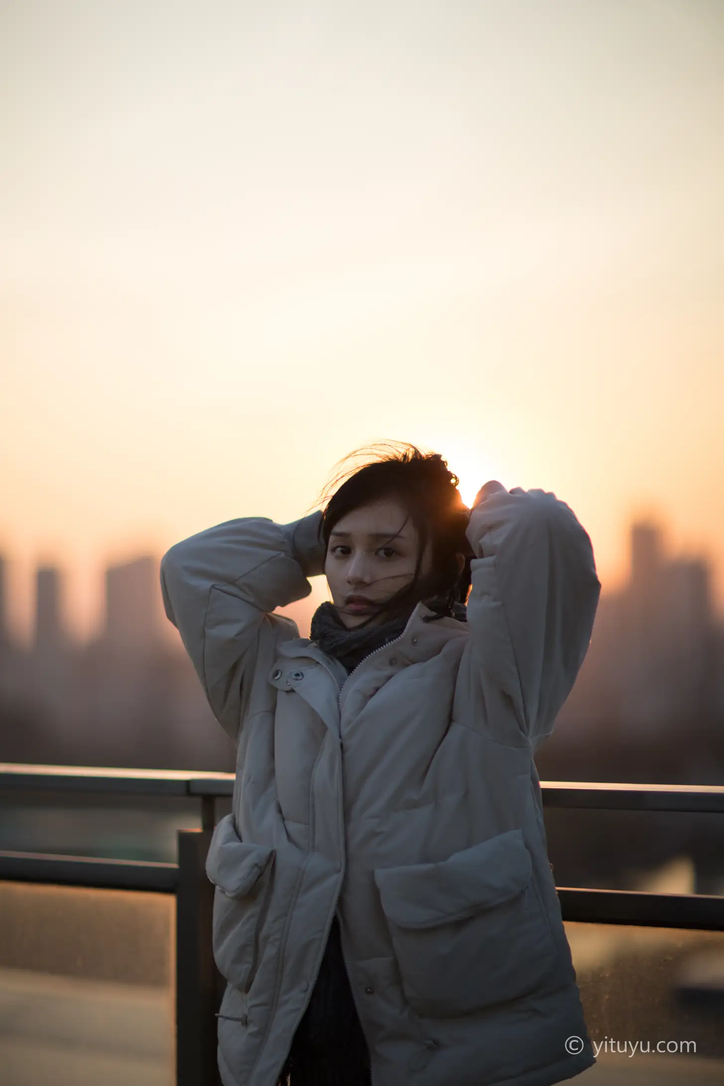[艺图语] 2021.08.12 Vol.122 – 追光 雨文#[31P]-1