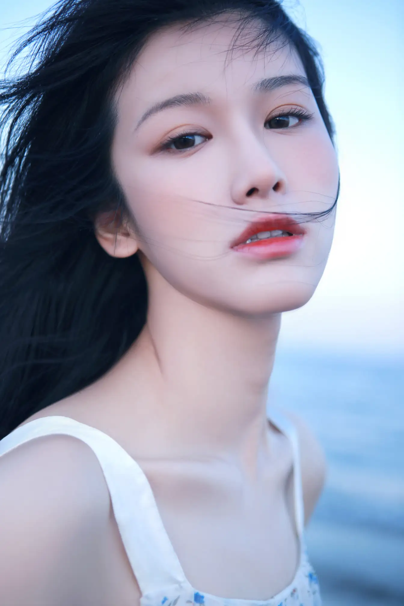 [艺图语] 2022.05.15 Vol.890 – 很靠近海 尚雨茜Momooly#[26P]-6