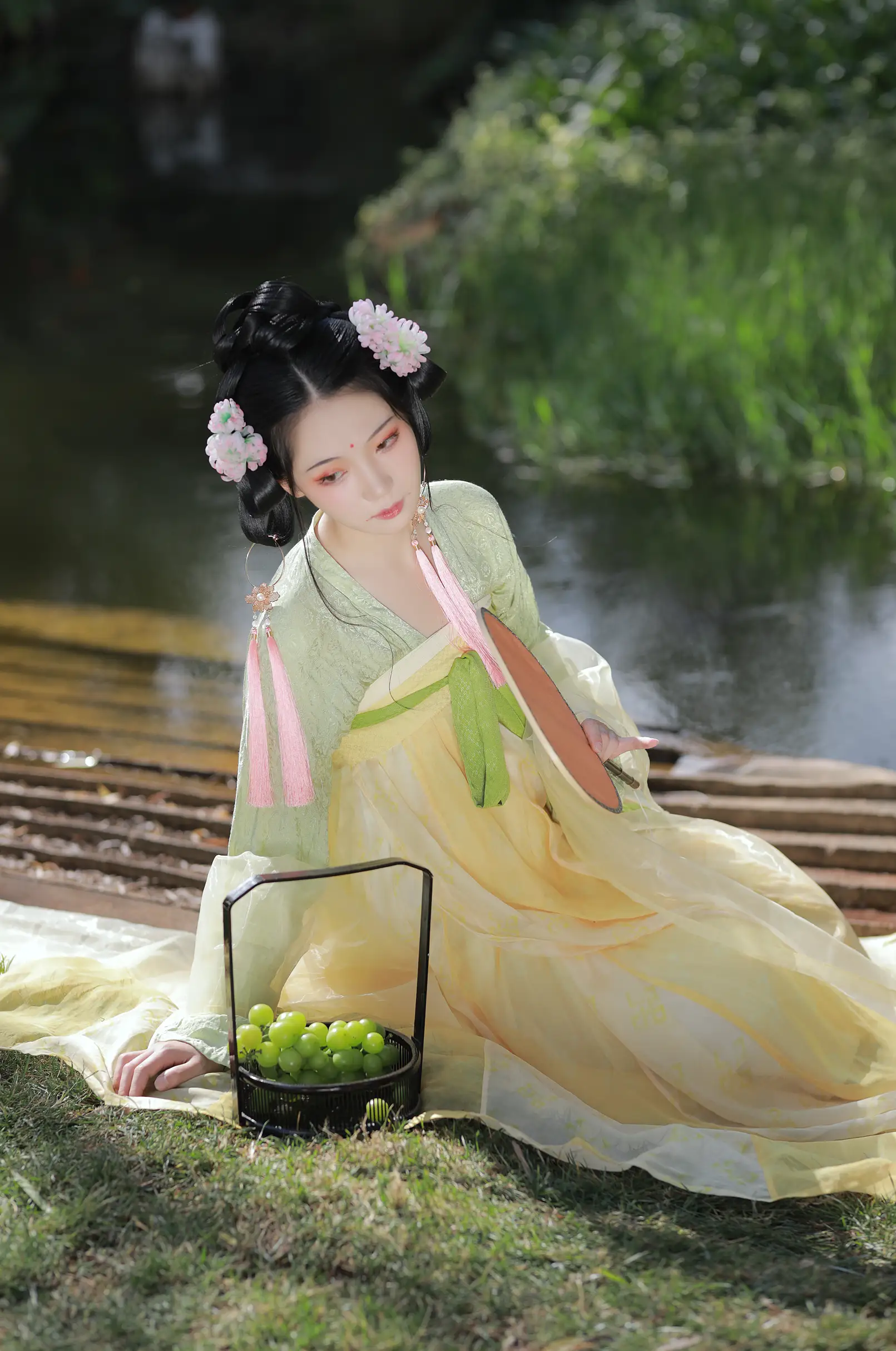 [艺图语] 2022.09.08 Vol.1903 – 若无闲事挂心头 落花人独立#[33P]-4