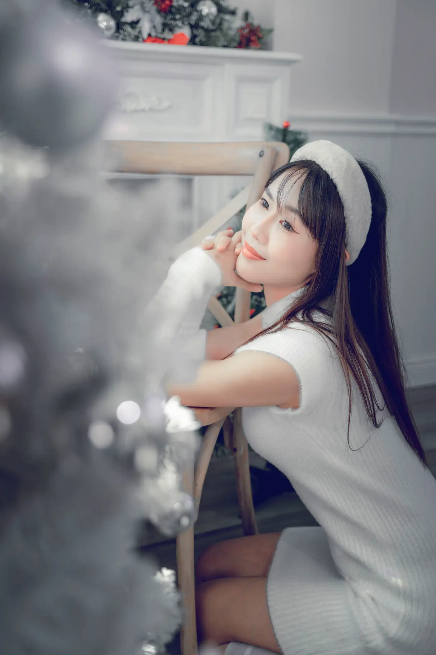 [艺图语] 2021.12.21 Vol.509 – 圣诞少女 lin#[42P]-16