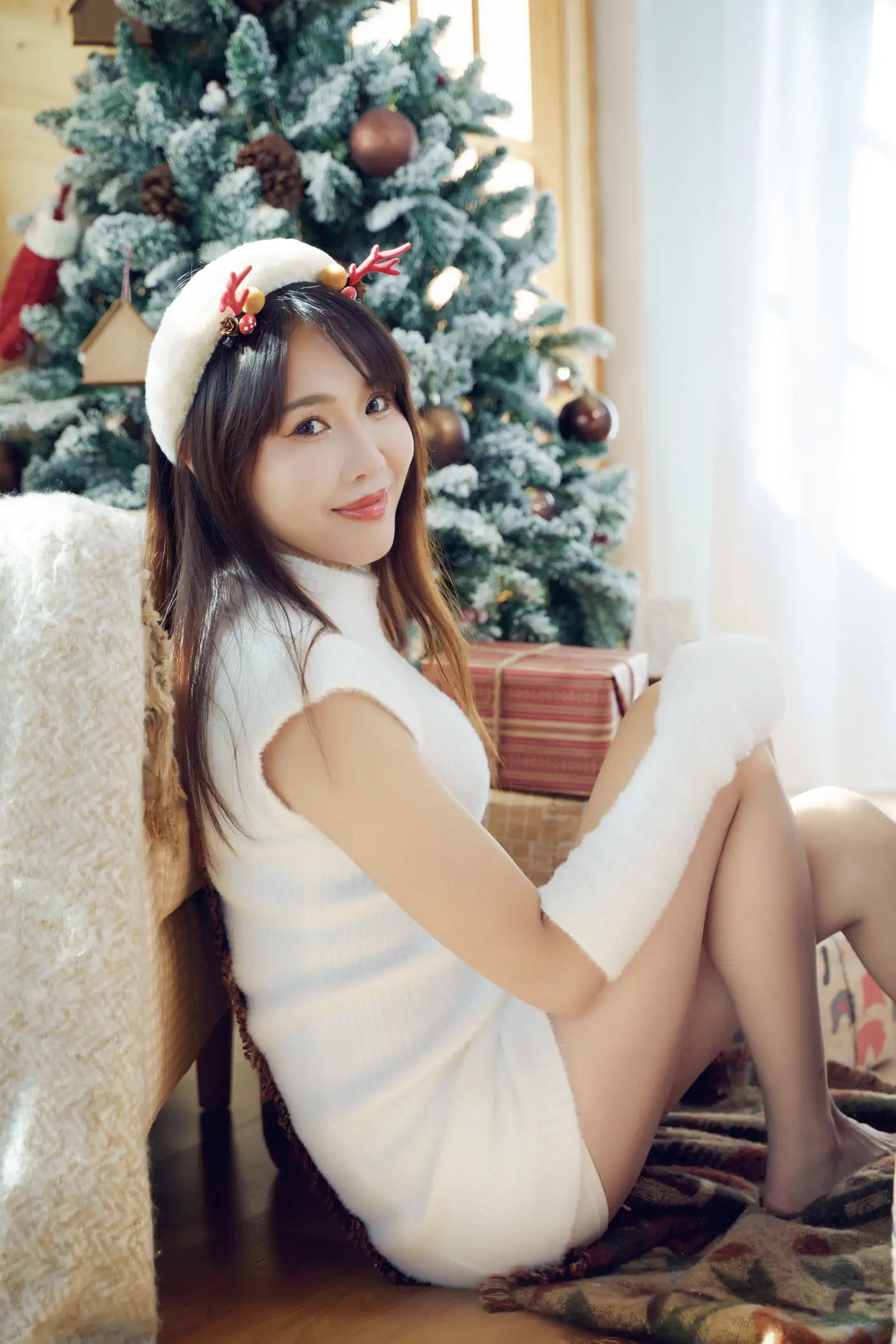 [艺图语] 2021.12.21 Vol.509 – 圣诞少女 lin#[42P]-26