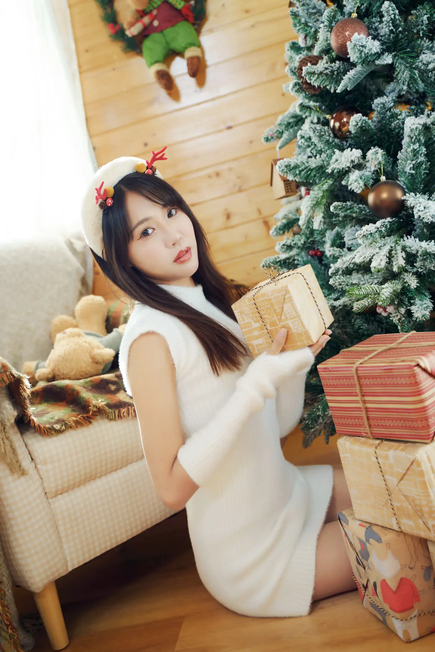 [艺图语] 2021.12.21 Vol.509 – 圣诞少女 lin#[42P]-36
