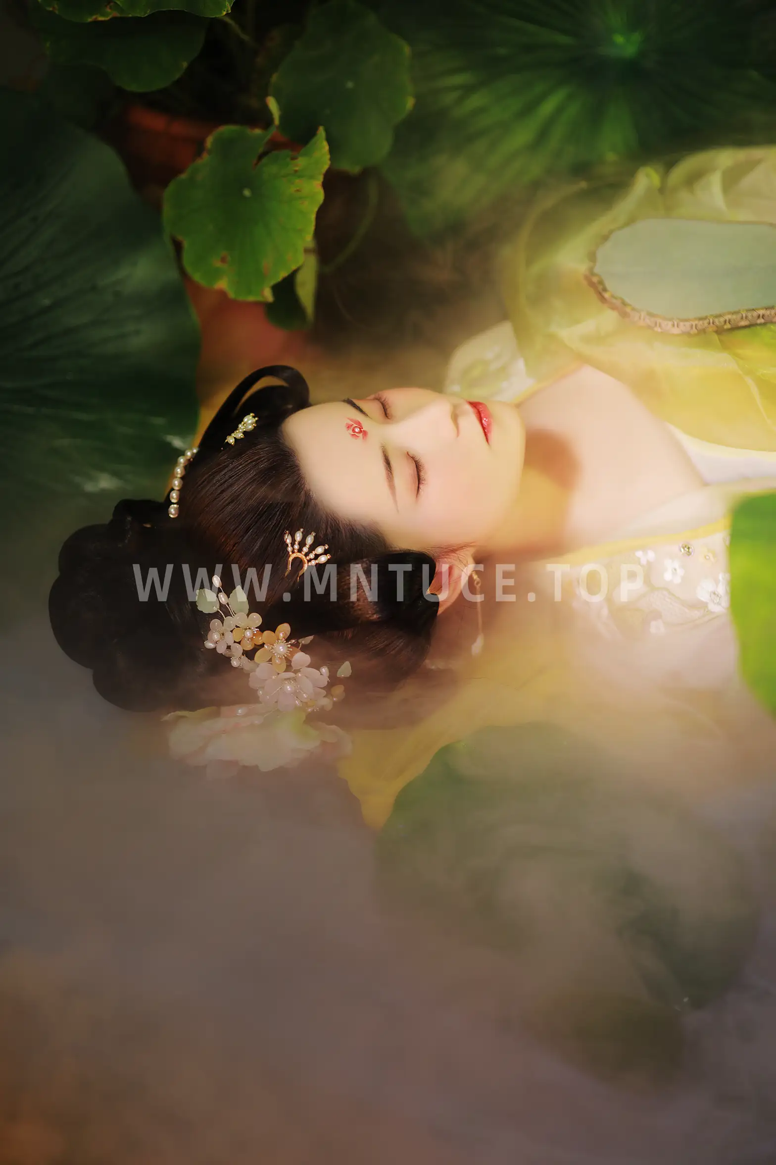 [YITUYU] 2022.09.09 Vol.1912 – Yunxiang clothes and flowers Xiangrong Ye Qingqiu#[32P]-8