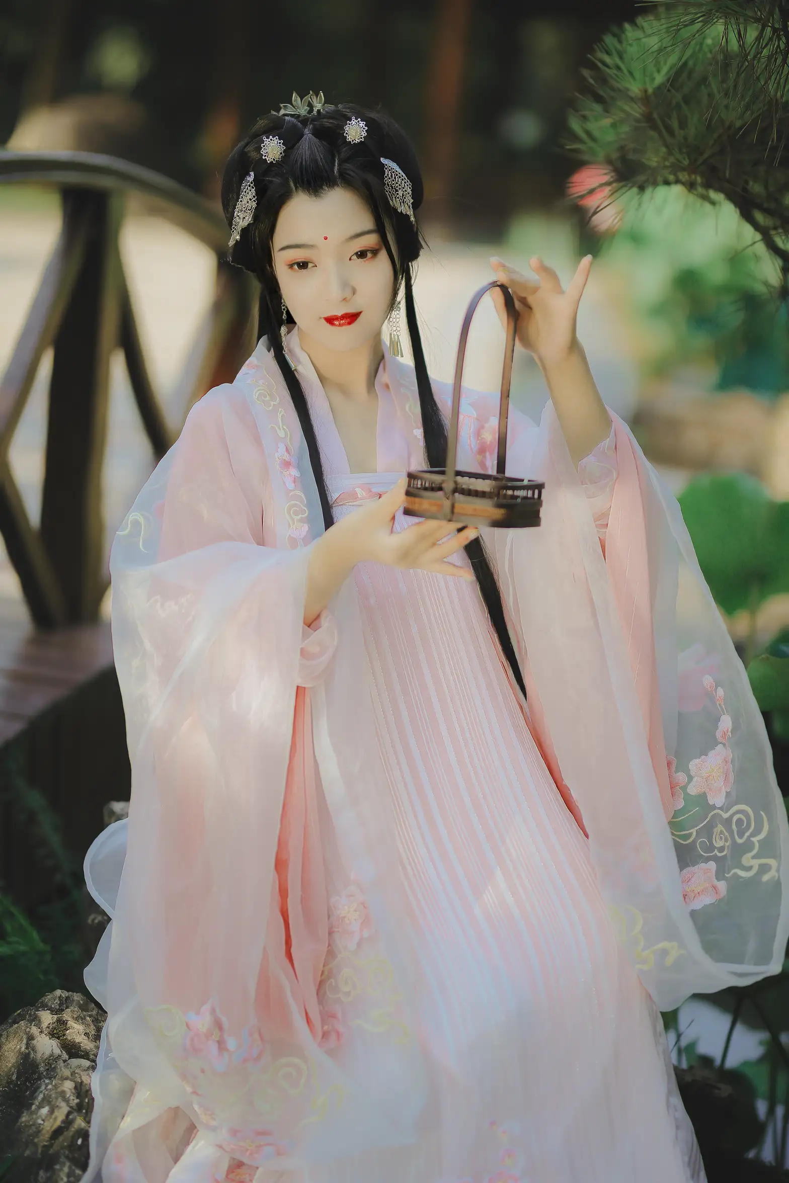 [艺图语] 2021.09.01 Vol.212 – 吟花酿 佚名#[20P]-9