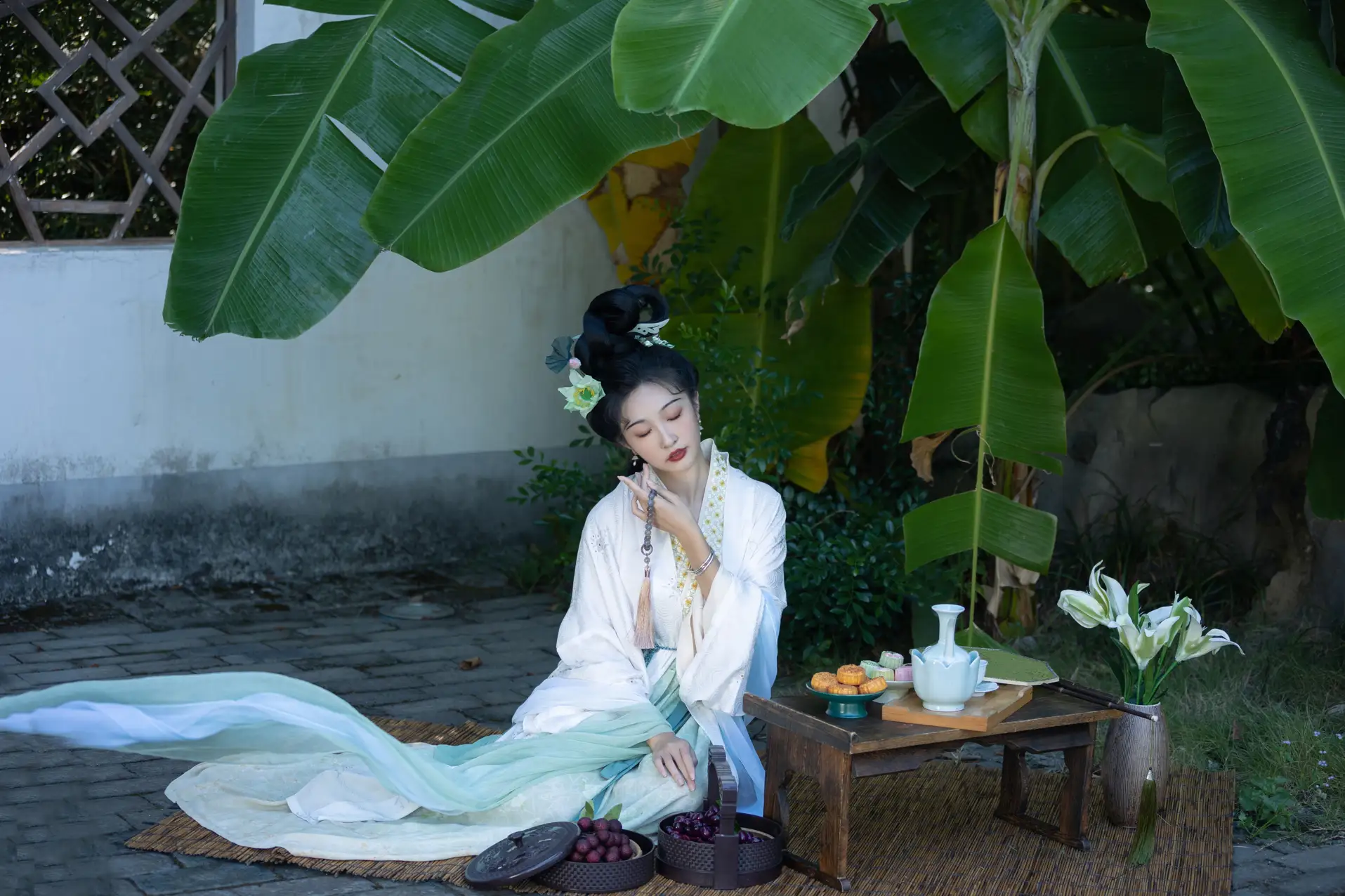 [艺图语] 2022.11.17 Vol.2458 – 绿了芭蕉 丸子有只猫#[34P]-8