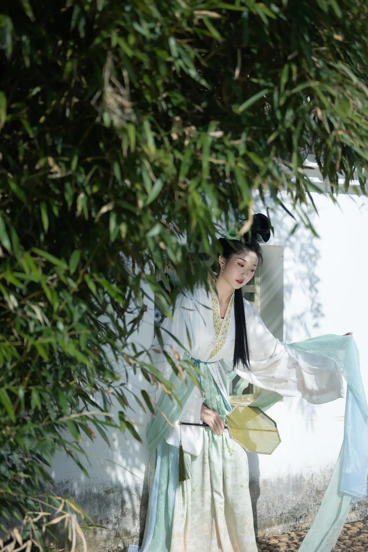 [艺图语] 2022.11.17 Vol.2458 – 绿了芭蕉 丸子有只猫#[34P]-8