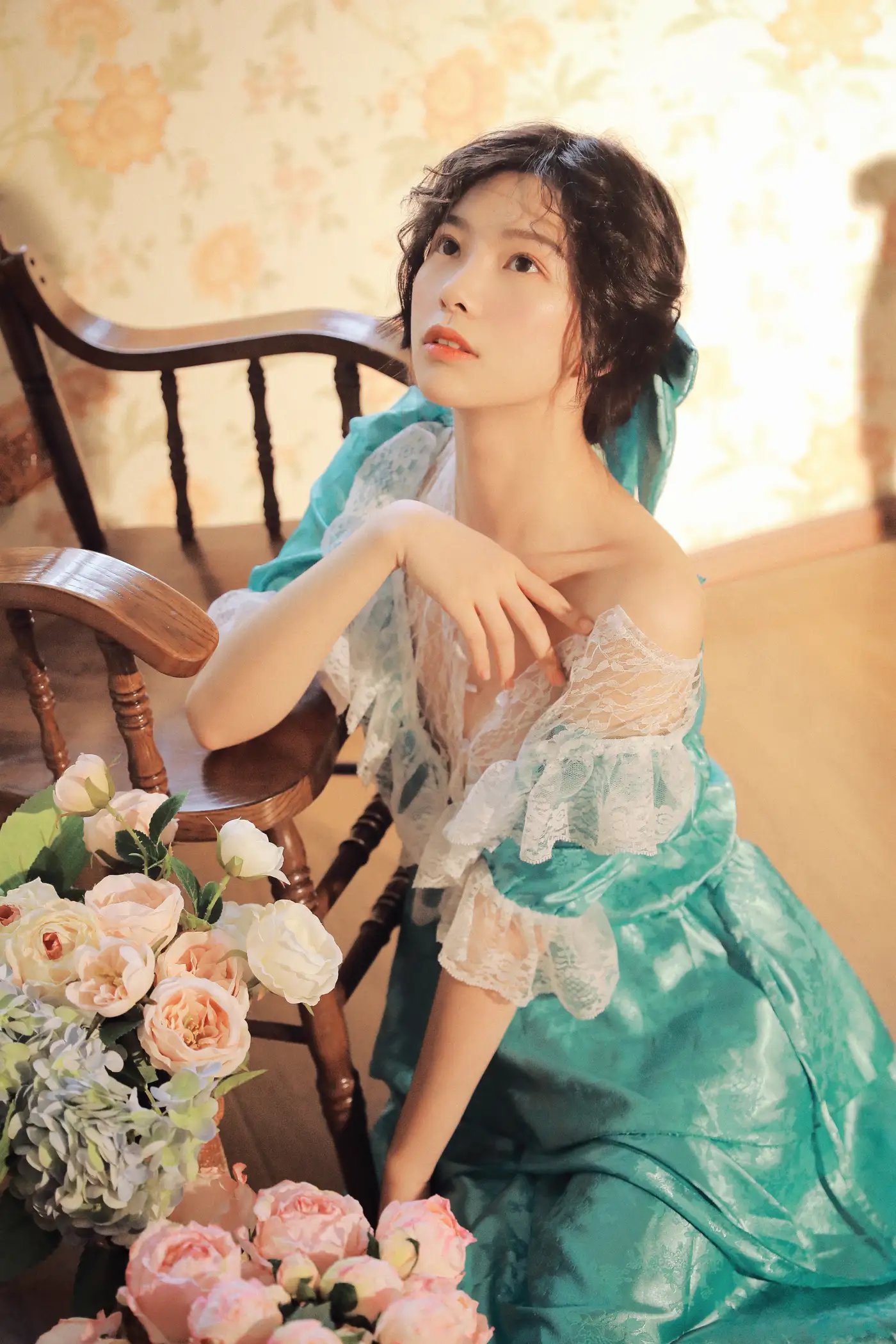 [艺图语] 2022.11.25 Vol.2522 窗边少女#[35P]-7