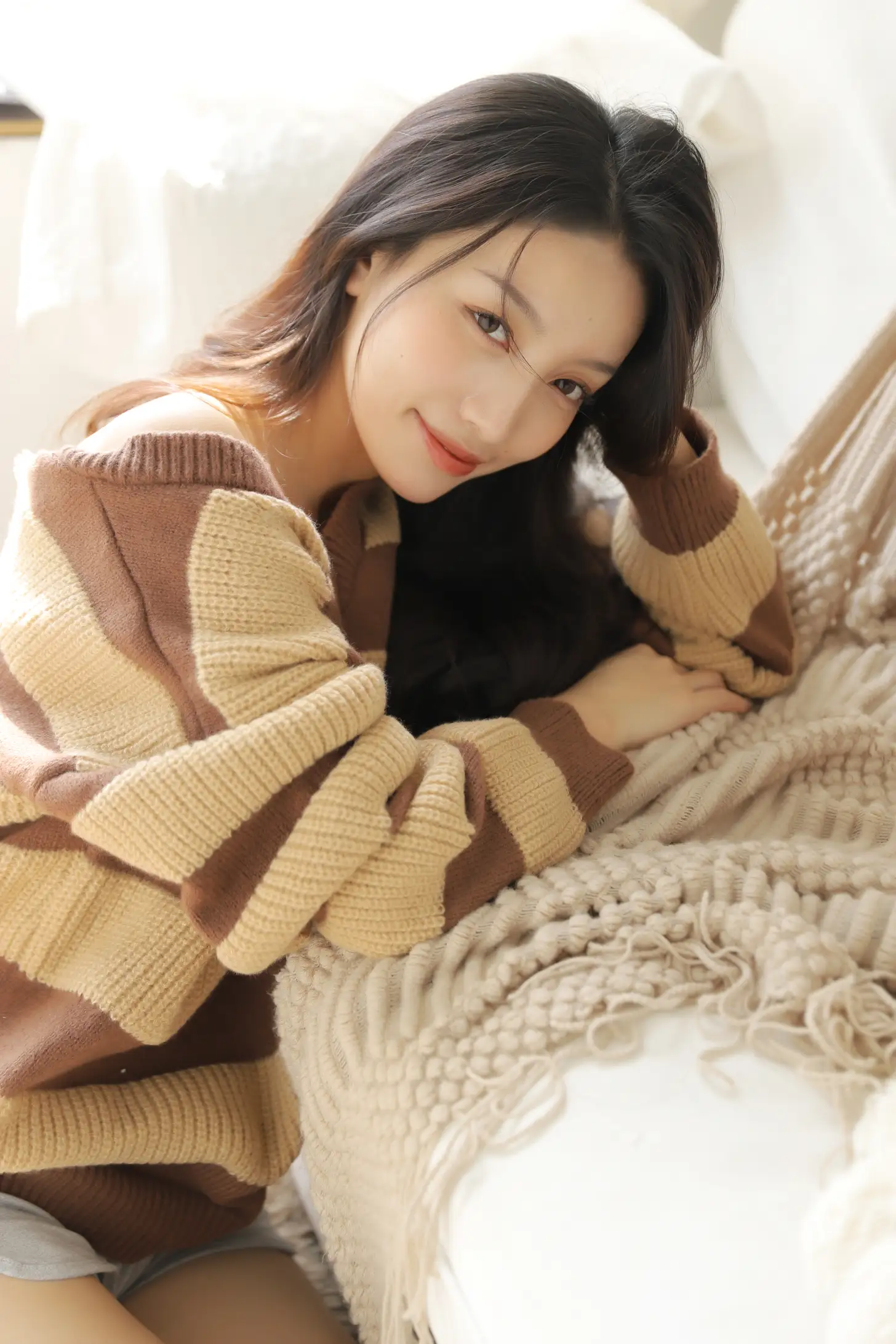 [艺图语] 2022.11.23 Vol.2512 一杯热可可#[39P]-1