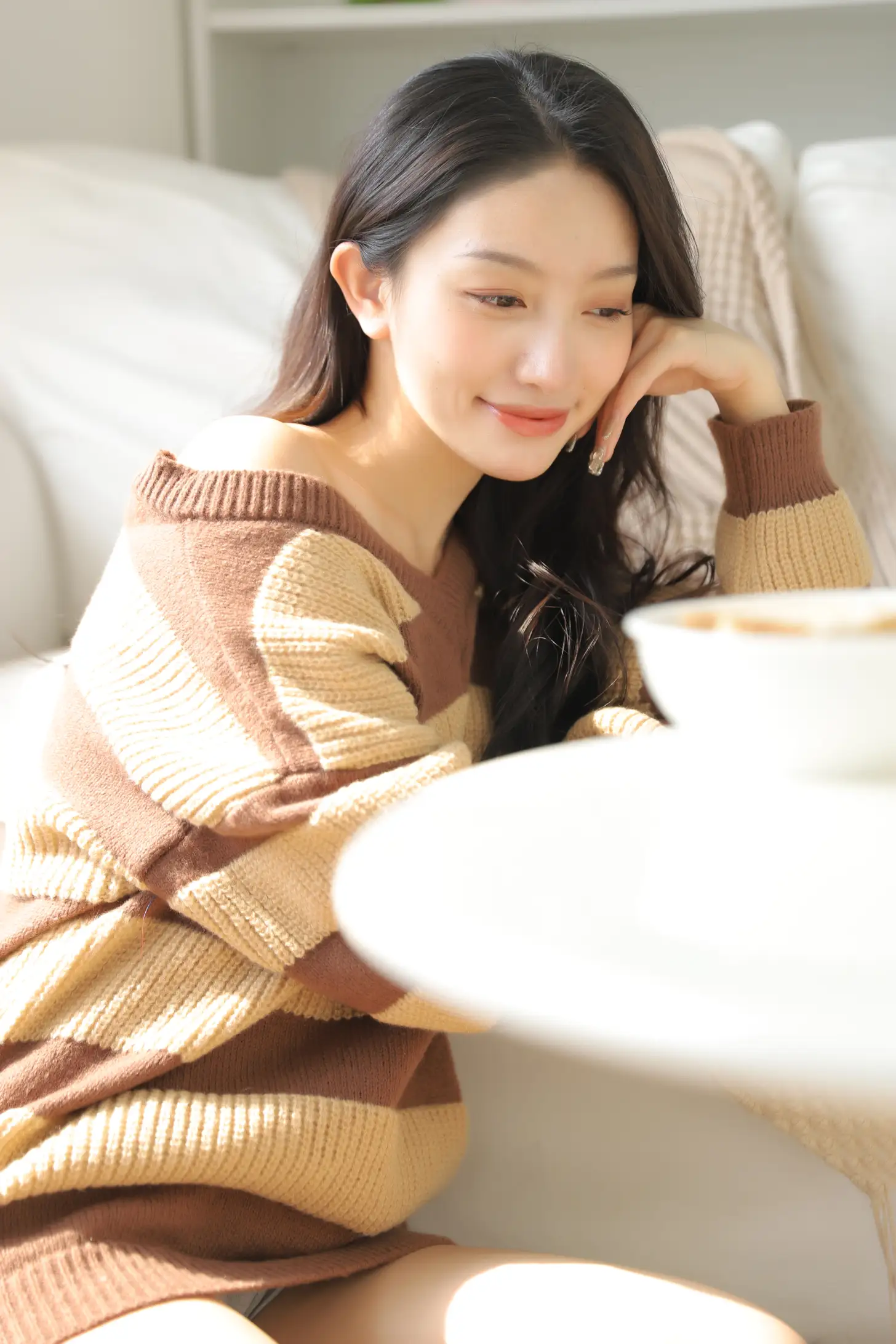 [艺图语] 2022.11.23 Vol.2512 一杯热可可#[39P]-5